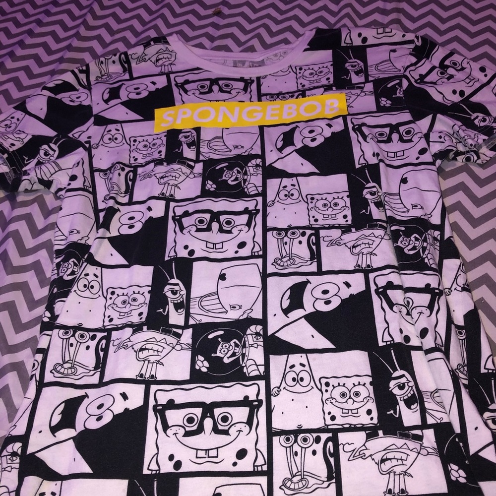 Black & White spongebob t-shirt